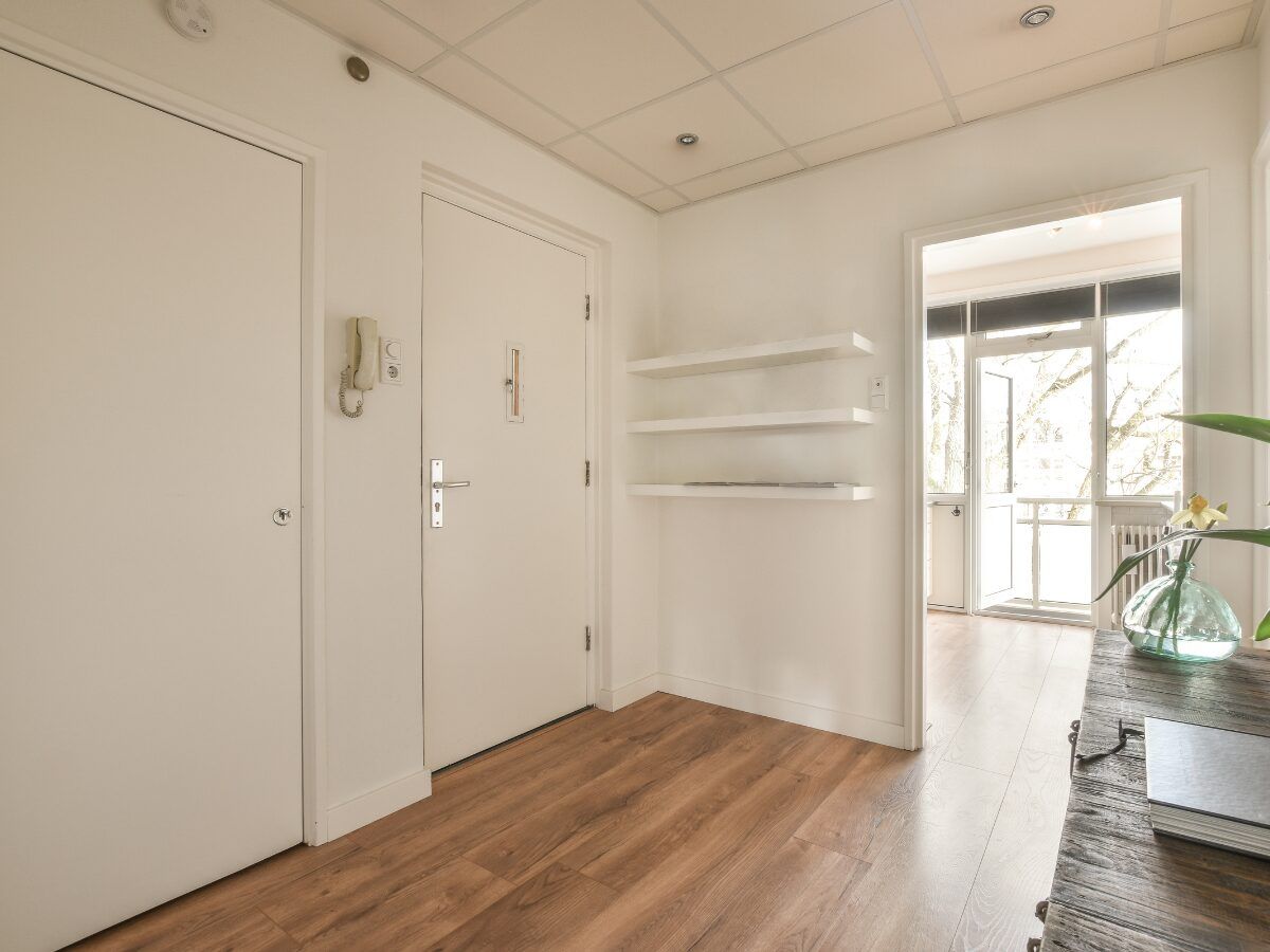 repisas en el recibidor diy