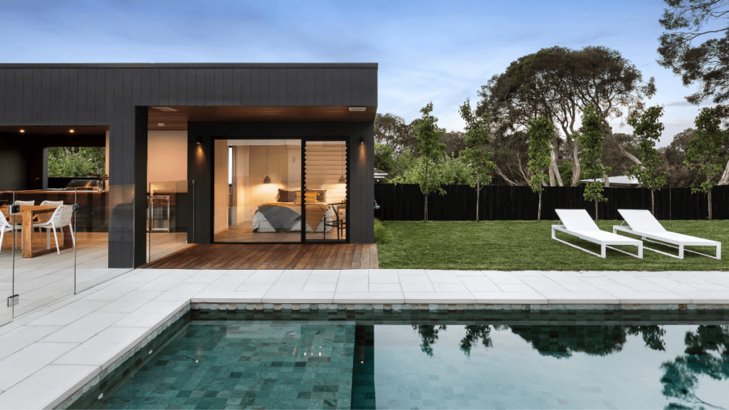 ¿Dónde hay más viviendas con terrazas, jardines y patios en España?