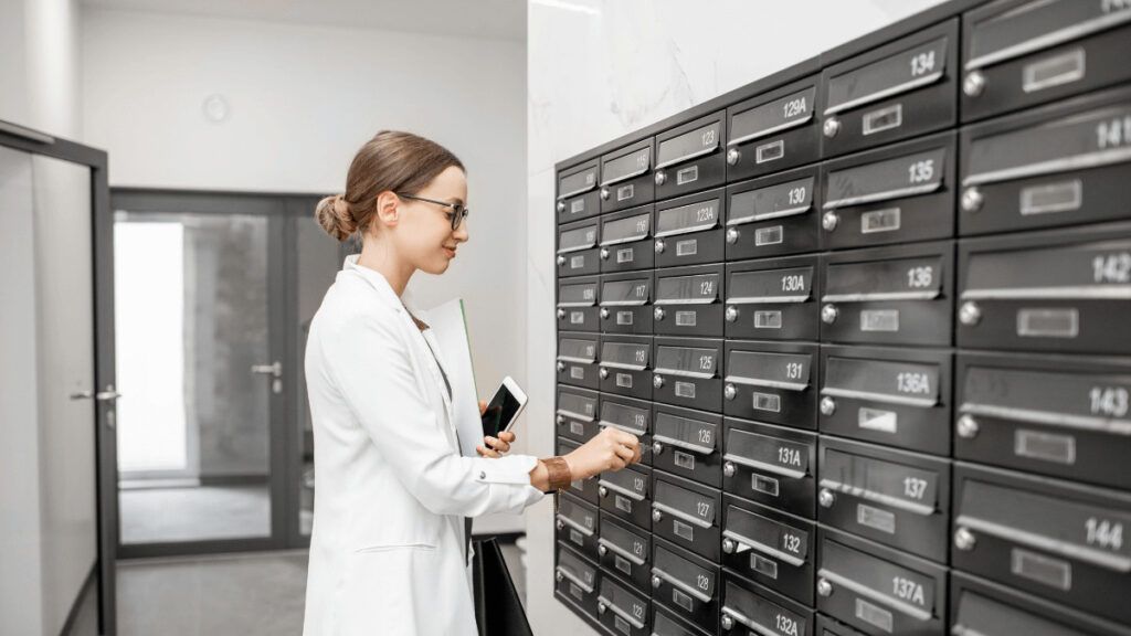 Buzones en las comunidades de propietarios: normativa y buenas prácticas