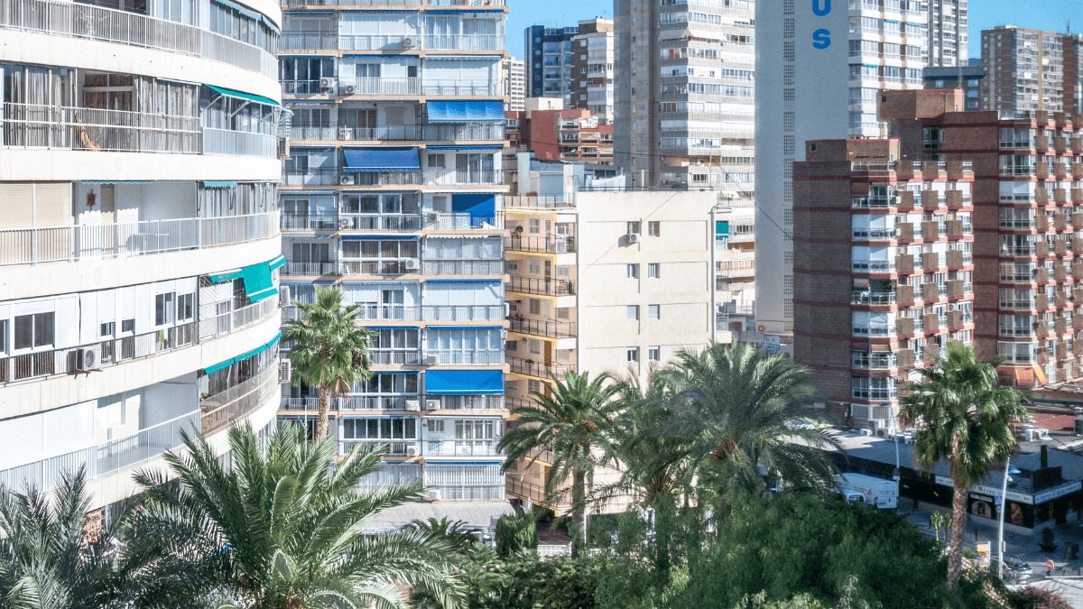 ¿Es recomendable cancelar los contratos de suministros al irnos de nuestra segunda residencia?