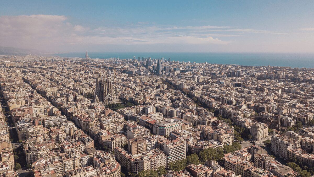 Cataluña, Baleares, País Vasco y Madrid tienen los municipios más caros para alquilar un piso
