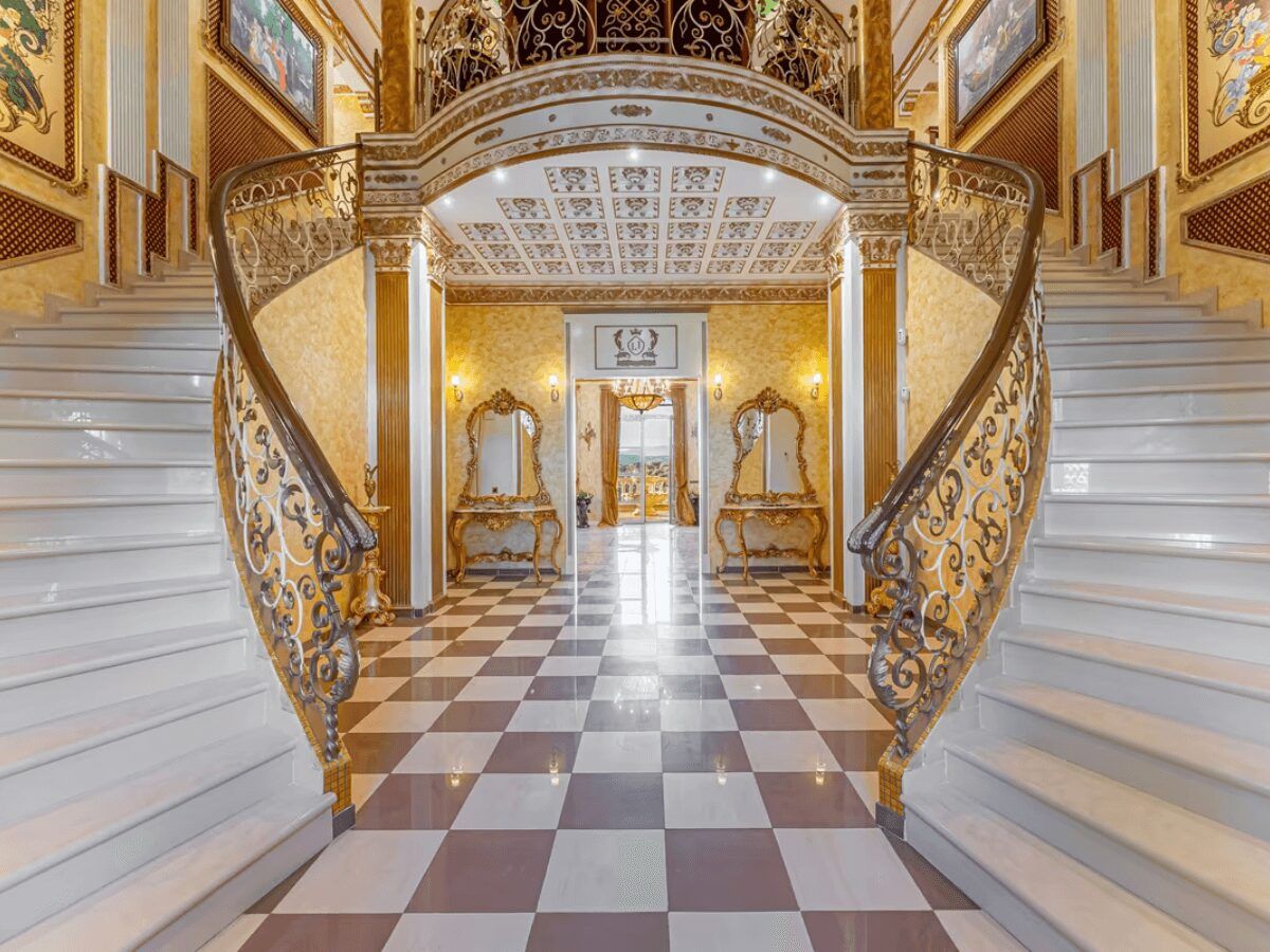 escaleras marmol mansion fotocasa