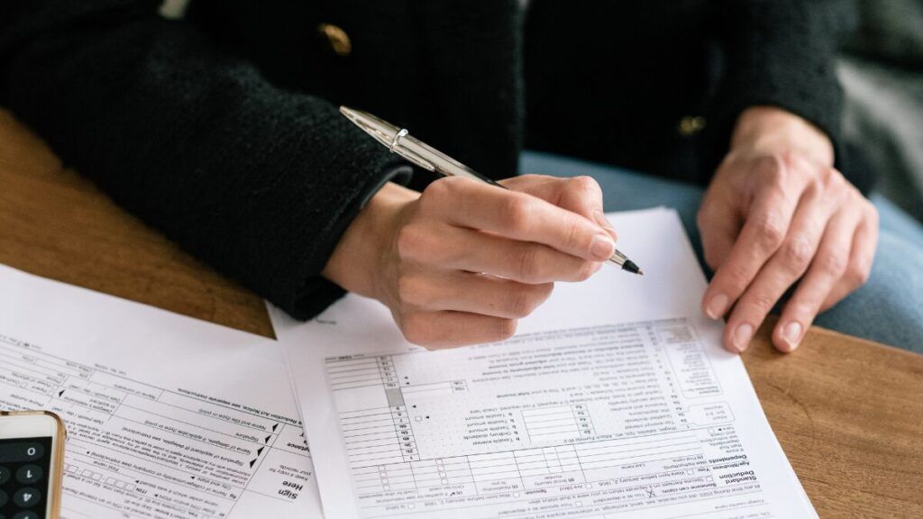 ¿Sabes quién paga qué en una compraventa de vivienda? Haz el test