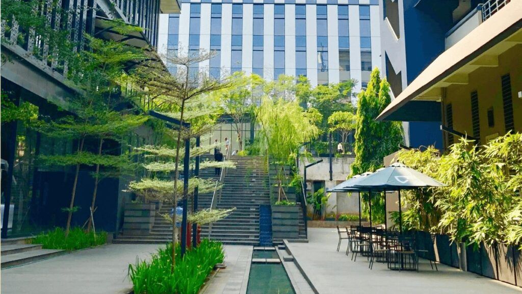 ¿Puede la comunidad negar un local comercial en su edificio?