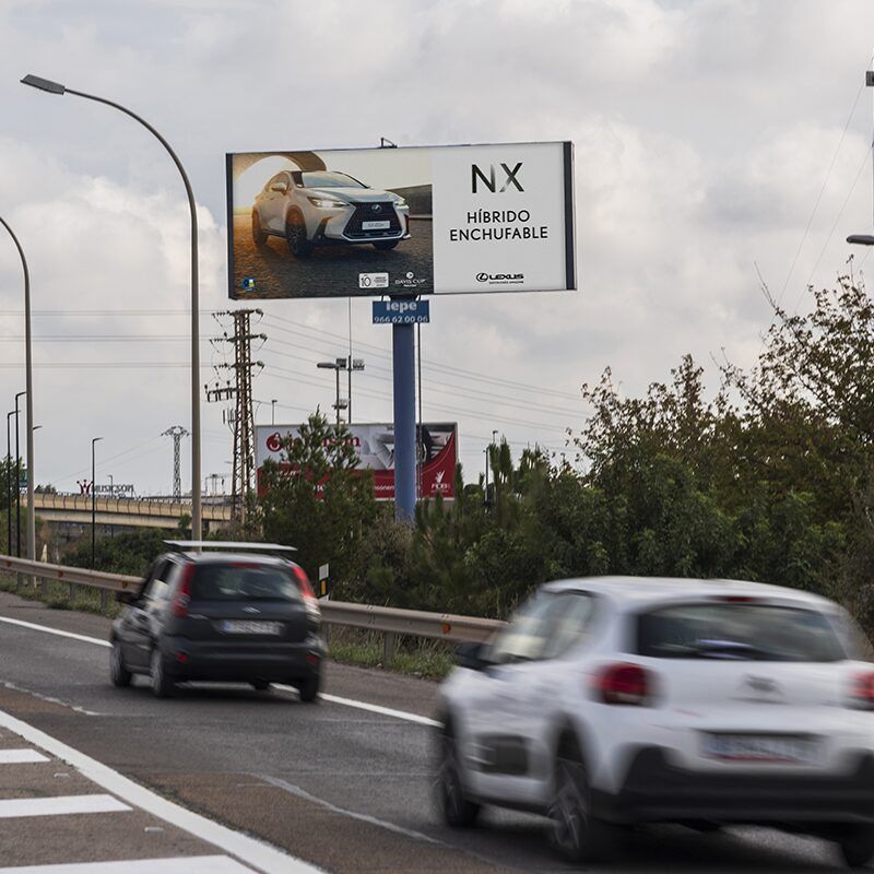 terrenos con vallas publicitarias