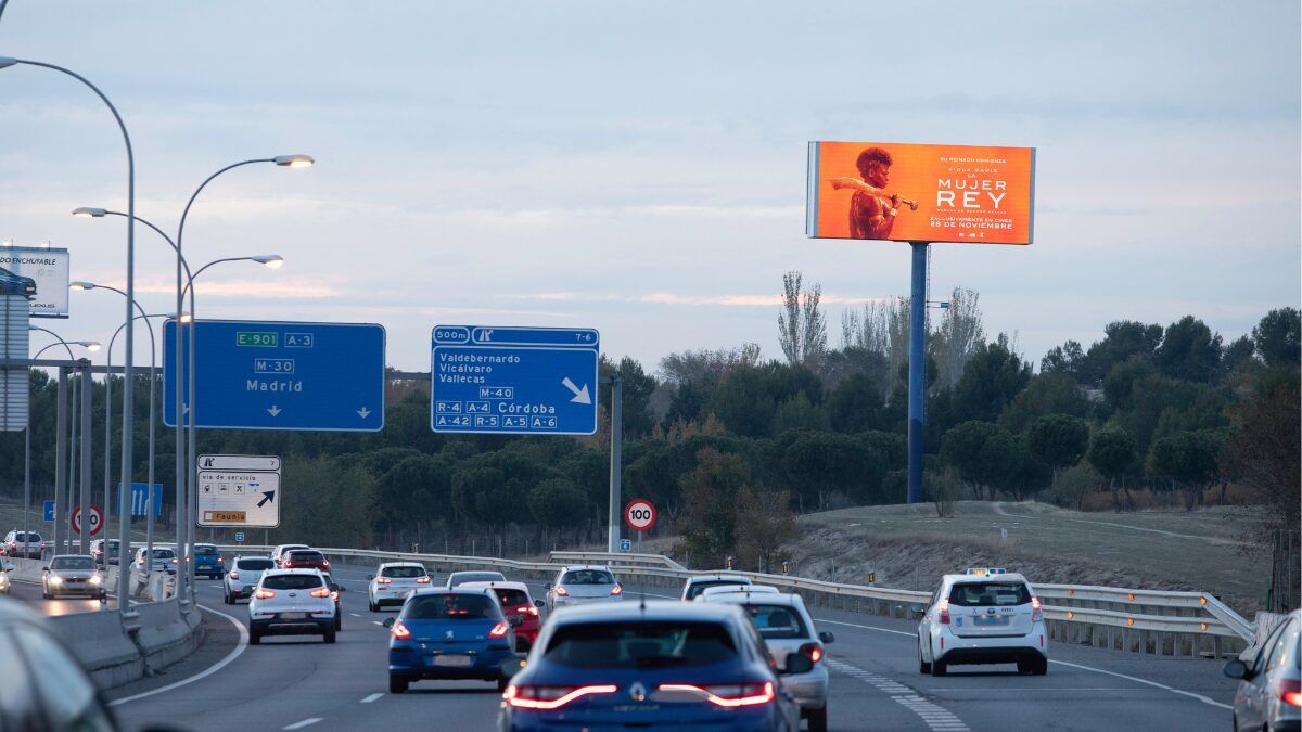 Cómo los propietarios pueden beneficiarse de tener una valla digital en su terreno