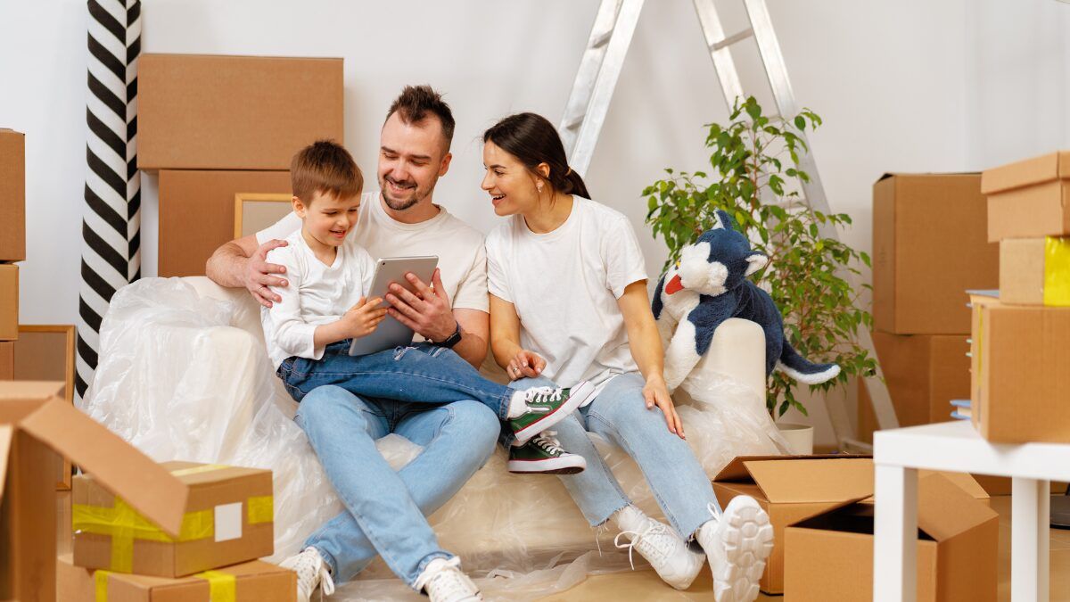 Gastos adicionales que debes tener en cuenta al comprar casa (además de los impuestos)