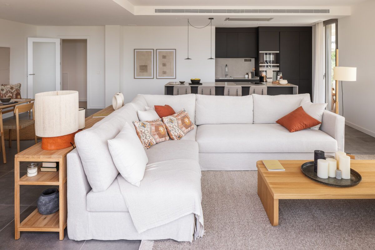 ALTO Interiorismo firma el diseño de este apartamento ubicado en el novísimo y más exclusivo resort de lujo de la Costa Dorada, INFINITUM img513