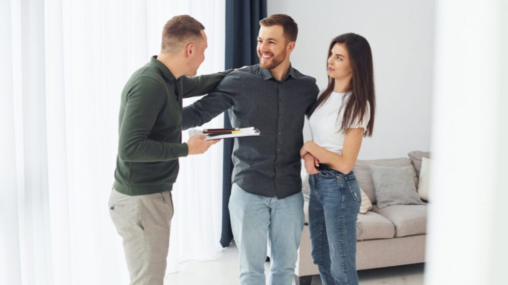 ¿Qué debes saber para alquilar un piso a otro inquilino?