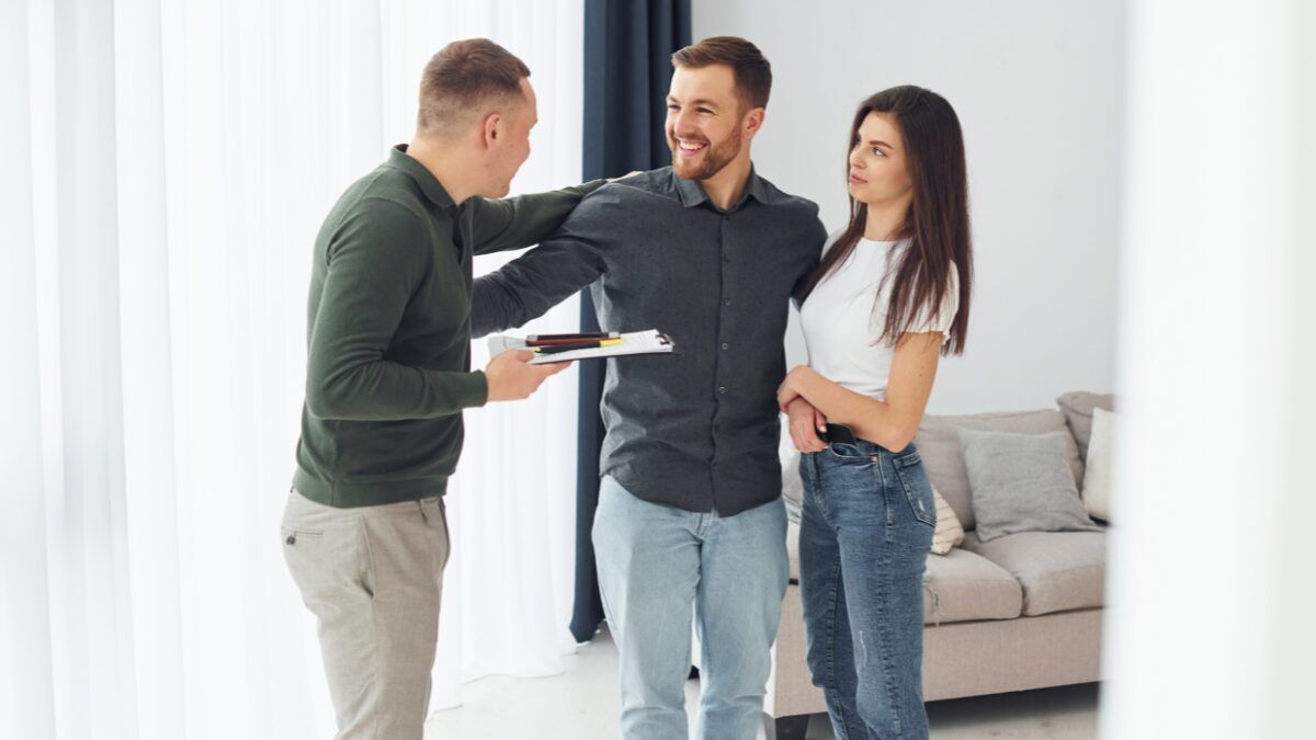 ¿Qué debes saber para alquilar un piso a otro inquilino?