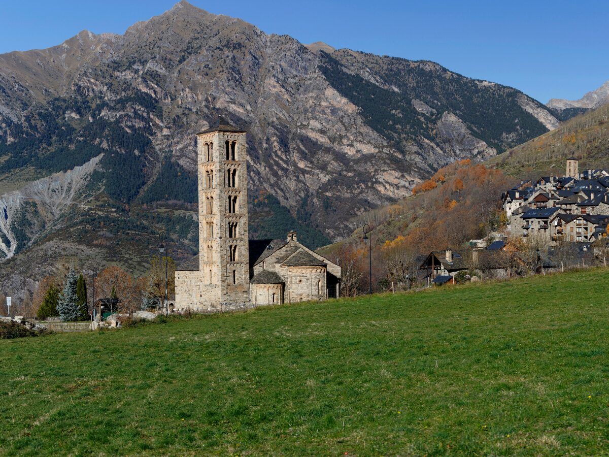 Tahull estilo romanico