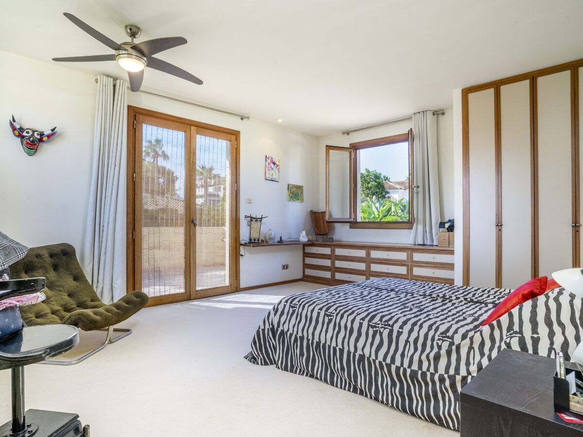 dormitorio chalet independiente en Sotogrande