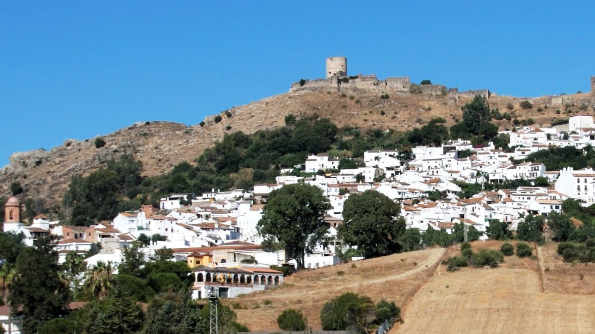 Jimena de la Frontera: vivir entre la historia y la naturaleza