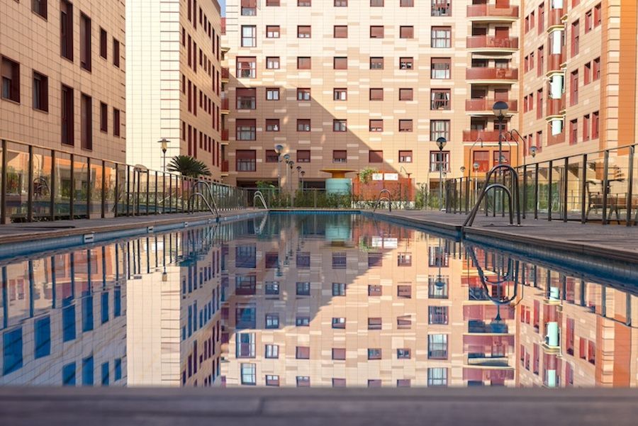 Zonas Comunes Piso en los bermejales piscina