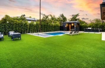 ¿Césped artificial? Todo lo que debes saber antes de instalarlo en terrazas, piscinas o jardines 