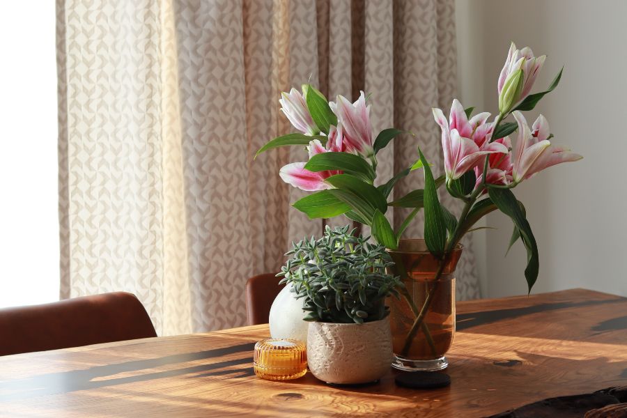 Decorar con flor de temporada primavera