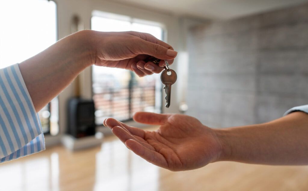 ¿Es posible comprar un piso pagando la mitad en A y la mitad en B?