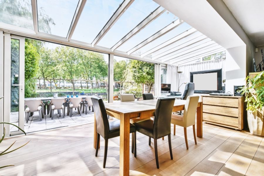 cuanto cuesta un porche acristalado