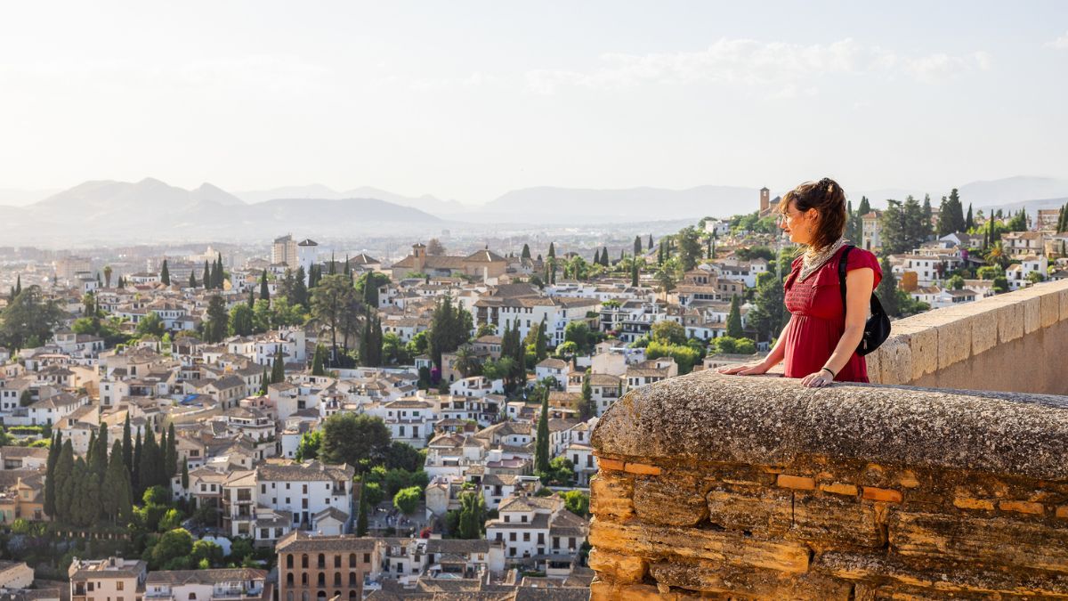 En Granada, Palma, Alicante y Málaga, el precio de la vivienda está un 20% por encima del precio que busca la demanda