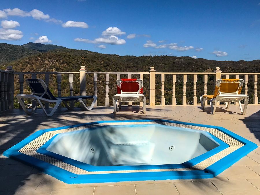 guía piscina terrazas: piscina prefabricada