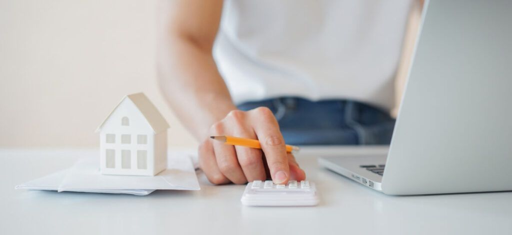 ¿Cuáles son las condiciones habituales para realizar una compra con pago aplazado?