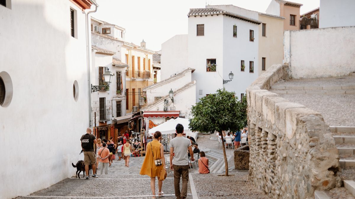 Los barrios de Albaicín, Centro y La Cruz tienen la vivienda de compra más cara de Granada