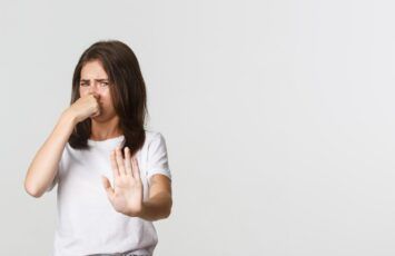 ¿Cómo hacer que tu casa no huela a cerrado aunque esté varios días vacía?