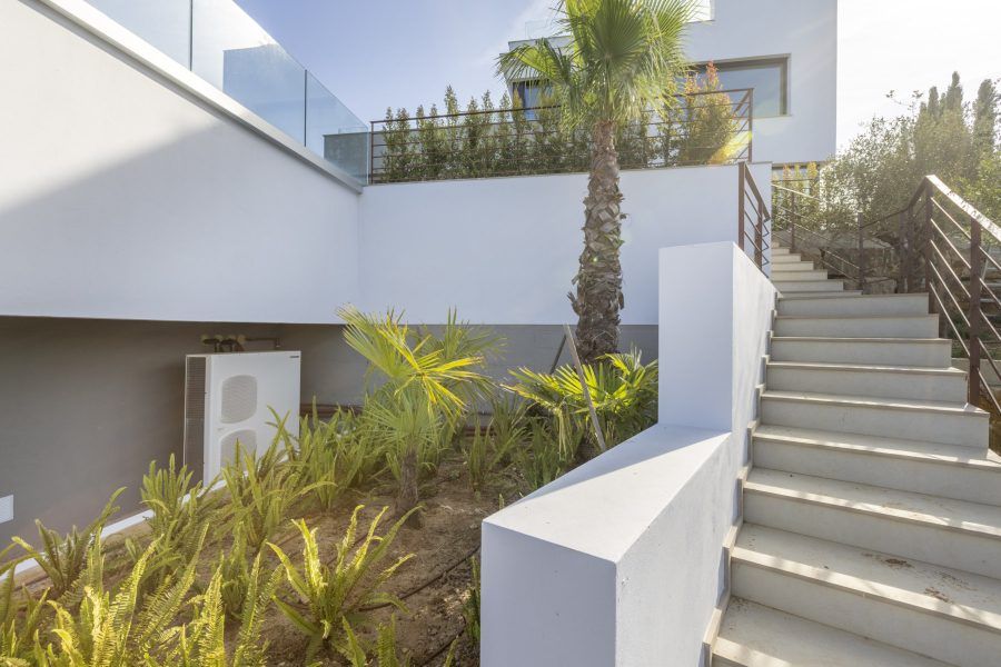 Gilmar - chalet en venta escaleras exterior