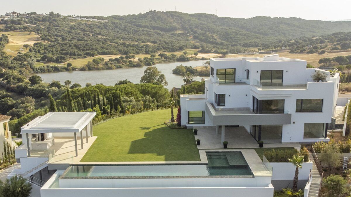 Chalet en Sotogrande Alto: el lujo de vivir en plena naturaleza