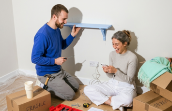 ¿Quieres comprar una vivienda en Madrid o Barcelona por menos de 200.000 euros? Solo quedan cuatro barrios donde todavía es posible