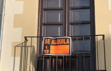 Un tercio de las personas que vive de alquiler destina más de la mitad de sus ingresos a pagar la renta