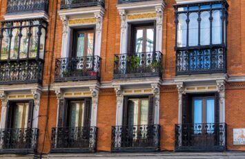 El encarecimiento de la vivienda empuja a los compradores hacia municipios metropolitanos y ciudades medias