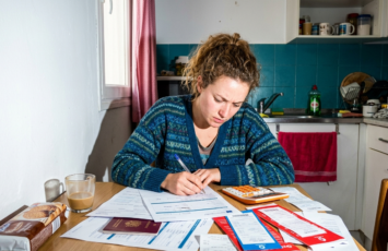 ¿Pueden los extranjeros deducirse los gastos de su vivienda en España?