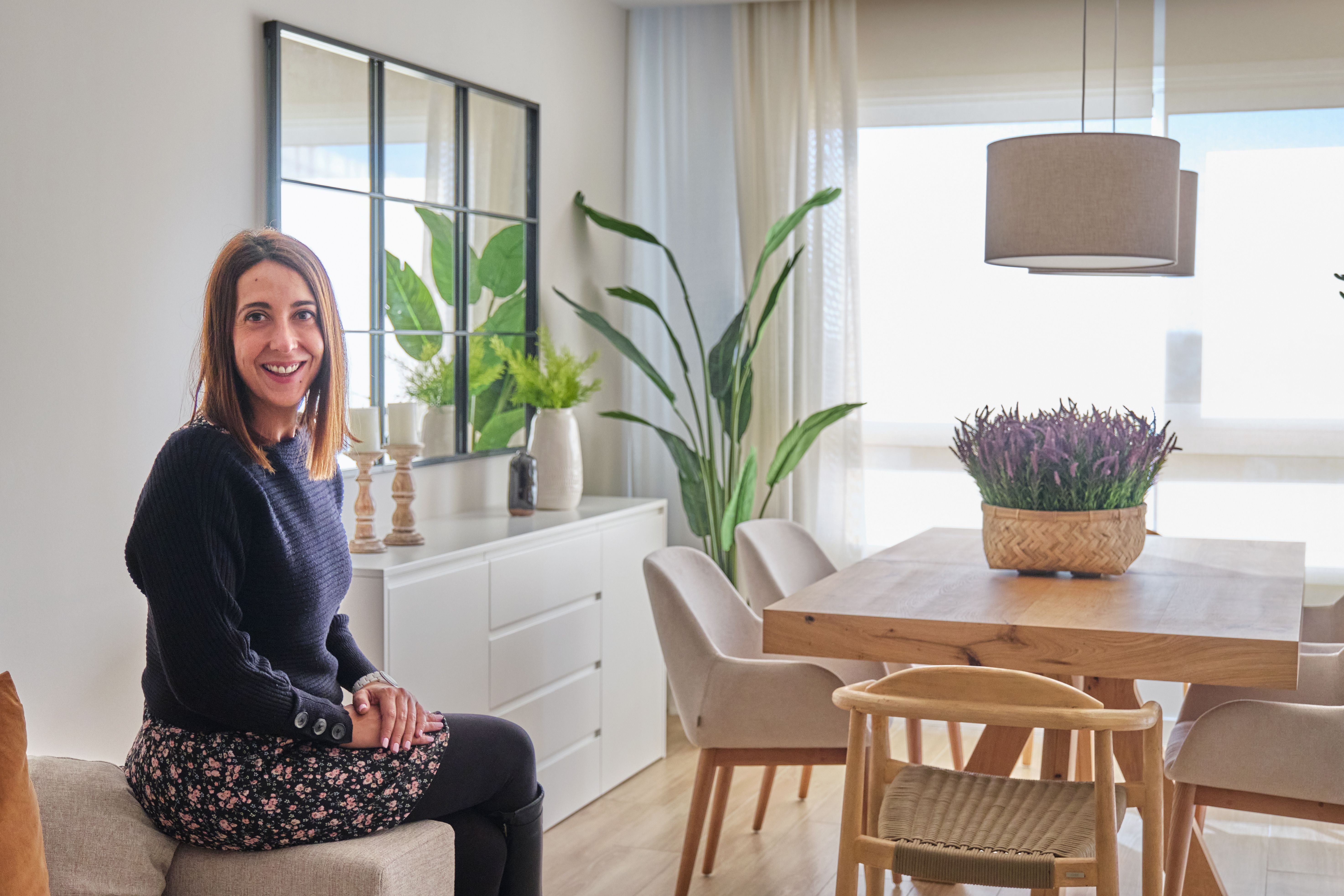 Cómo decorar la casa esta primavera 2026: la interiorista Laura Martínez comparte ideas, consejos y ejemplos para inspirarte