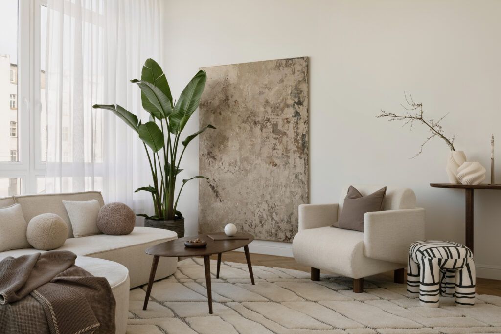 Cómo hacer que tu salón parezca caro sin gastar un euro: 9 trucos de lujo silencioso que funcionan