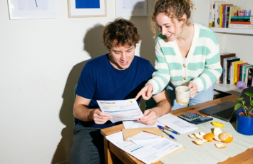 ¿Tus facturas devoran tu sueldo? Cómo ahorrar hasta 400€ al año eligiendo «sin trampas»