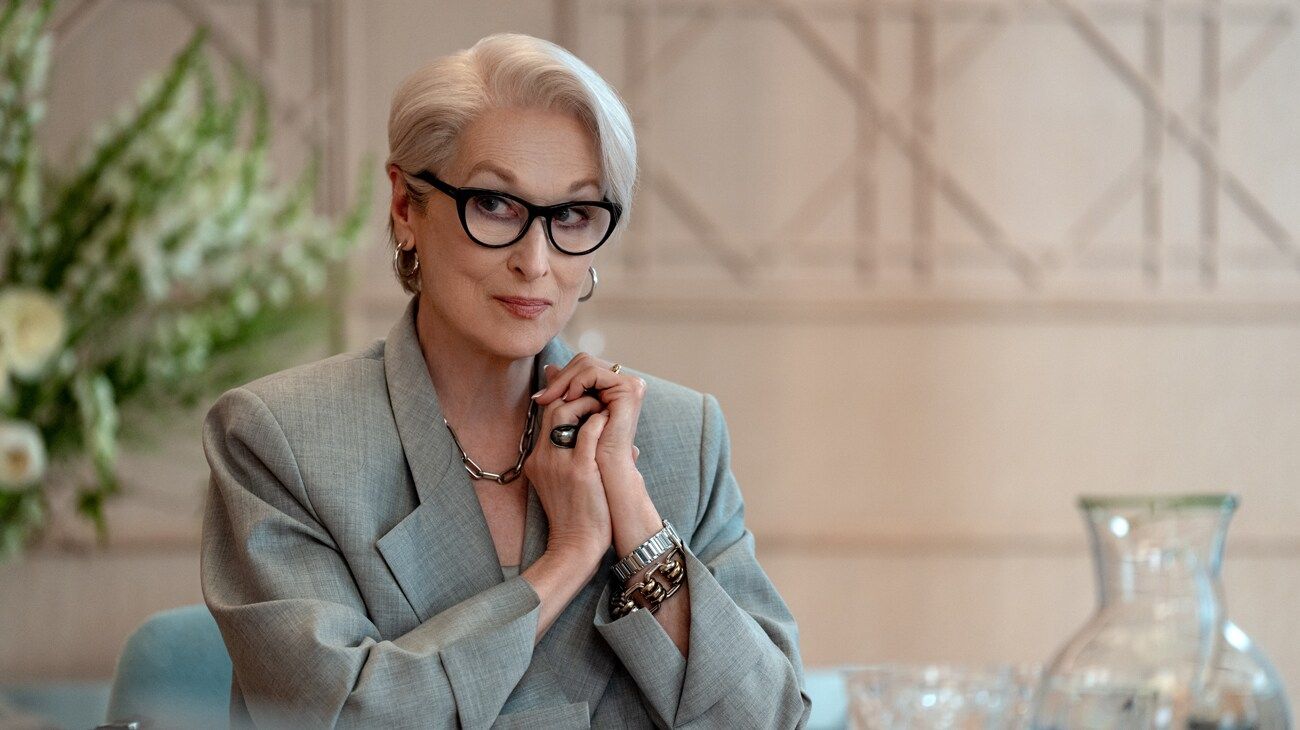 Miranda Priestly en una escena de El diablo se viste de Prada 2 inspiración para vestidor elegante y sofisticado