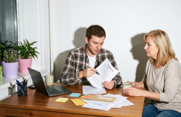 ¿Se pueden repercutir los gastos de arreglo de fachada y cambio del ascensor al inquilino?