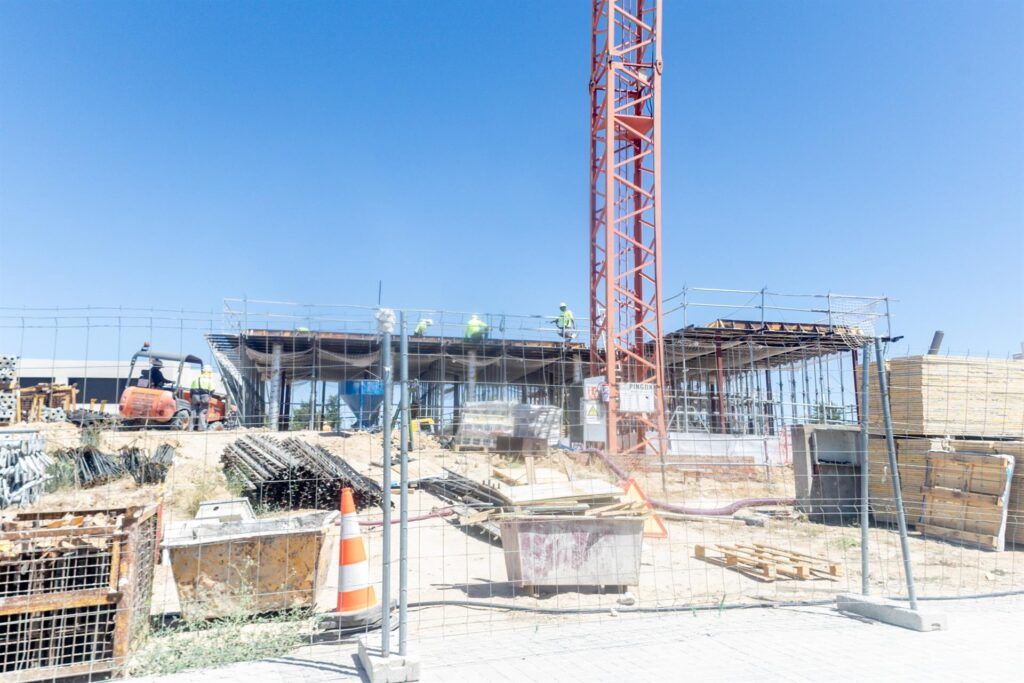 La Comunidad de Madrid aprueba una ley para edificar 18.000 viviendas protegidas