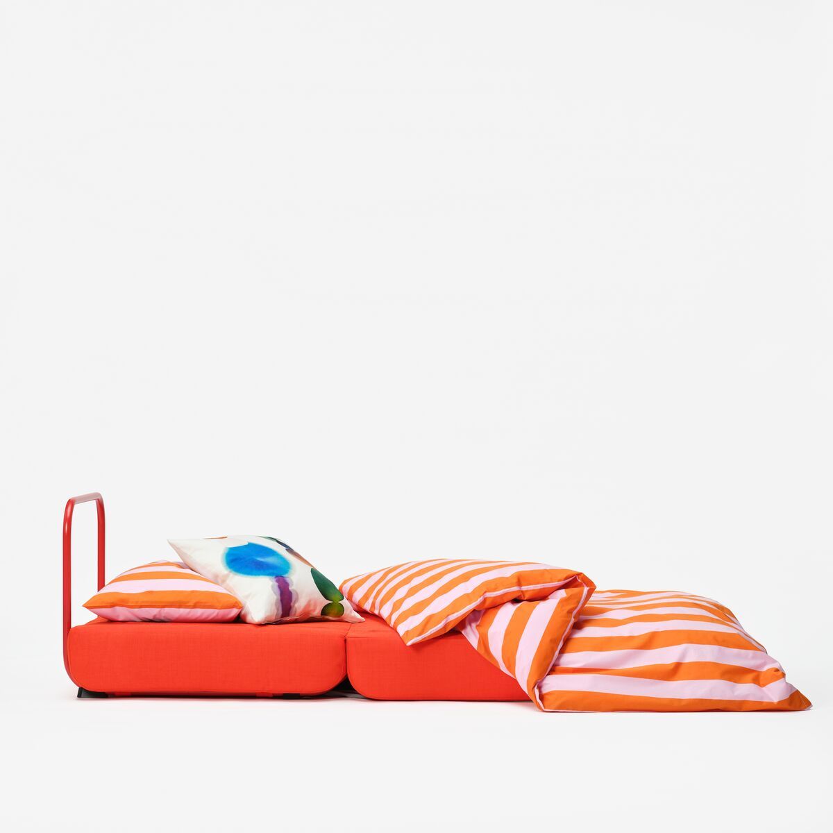 sofá rojo PS IKEA