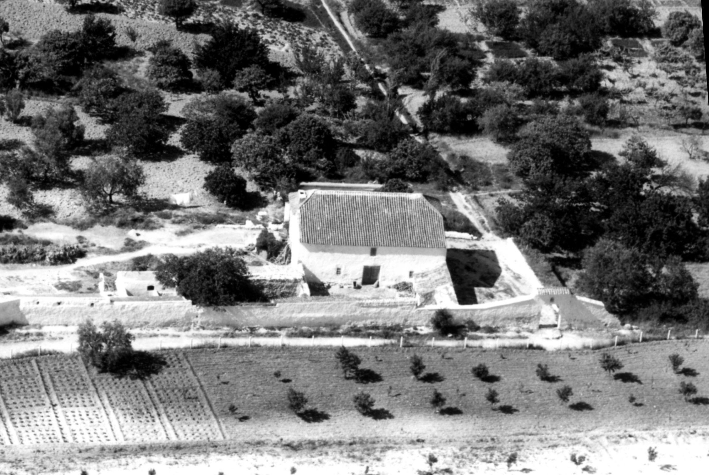¿Vas a comprar una casa en el campo? Esto es lo que debes comprobar antes de firmar