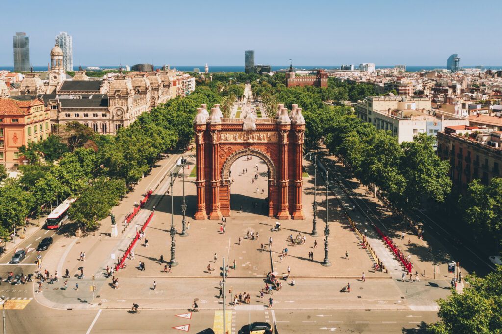 Au-delà de Madrid et Barcelone : Le guide complet pour choisir où vivre en Espagne quand on est étranger - Fotocasa Life Barcelone