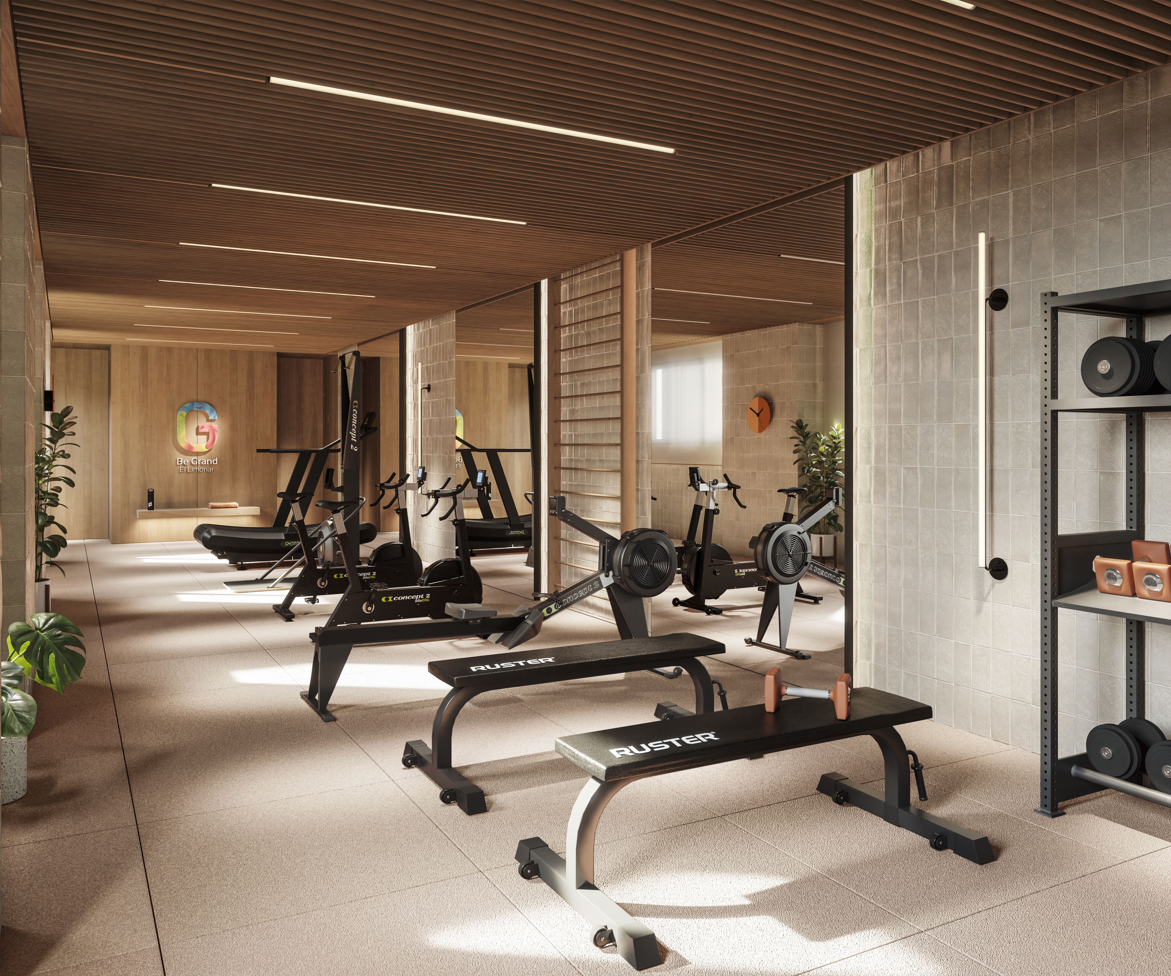 Gimnasio de Be Grand El Limonar con equipamiento de entrenamiento y diseño contemporáneo en las zonas comunes