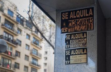 El Ministerio de Vivienda quiere limitar los pisos turísticos en las zonas tensionadas