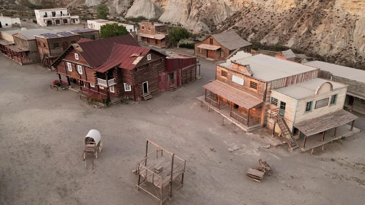 Conviértete en el propietario de una villa del Wild West en España: ¿cuánto cuesta comprar Western Leone, el mítico poblado del ‘spaghetti western’ en Tabernas?